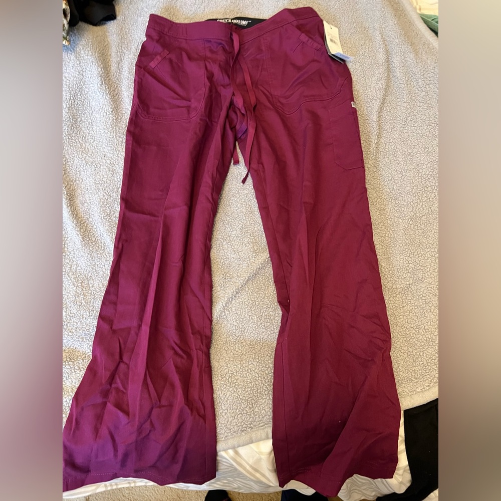 New with tag. Very stretch and comfortable